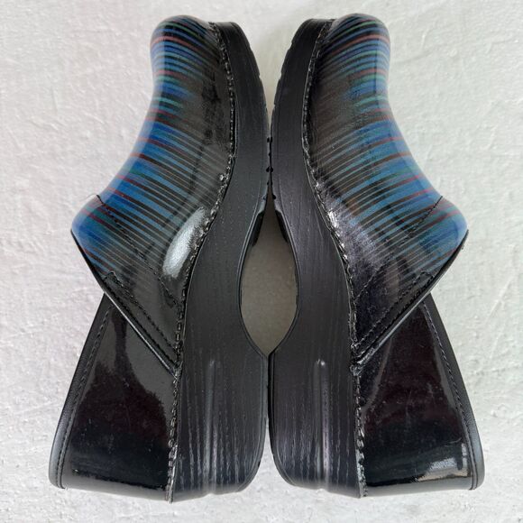 Size 40 - Dansko Patent Clogs Nursing Slip-On Comfort Striped Shoes Medical - Picture 3 of 10